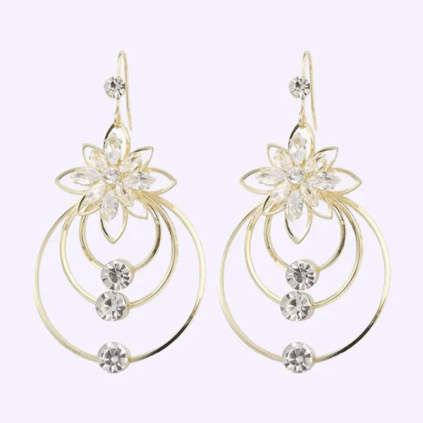 Aretes elegantes de diseño clásico