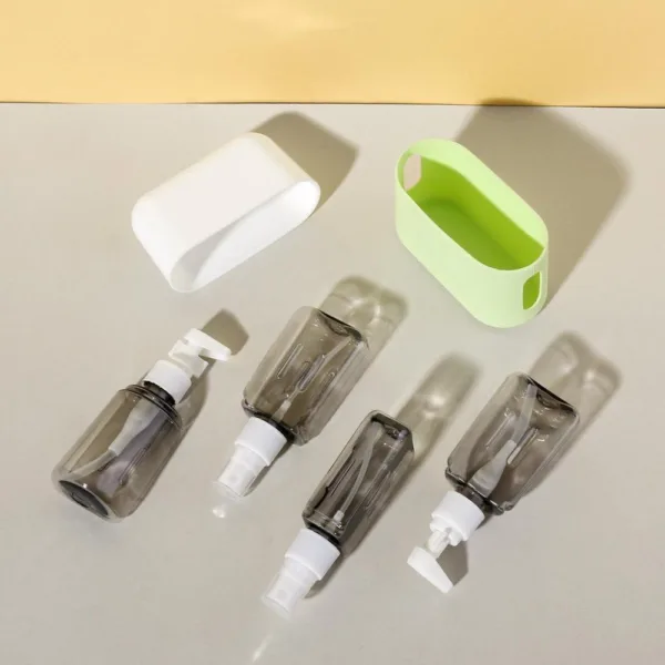 Kit de 4 envases de viaje de 50 ml con estuche