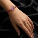 Pulsera de amatista con cordón rojo